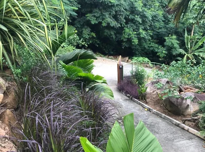 Rock And Palm Self Catering * Baie Lazare (Mahe)