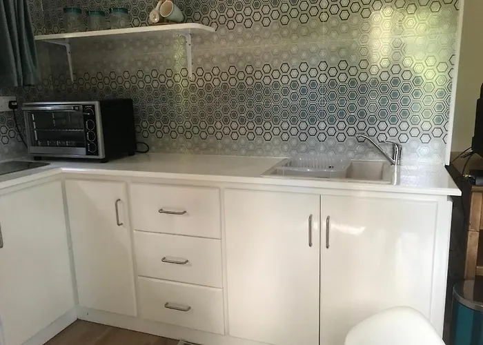 Rock And Palm Self Catering Апартаменты